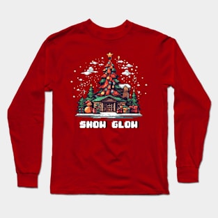 Pixelized warm home christmas Long Sleeve T-Shirt